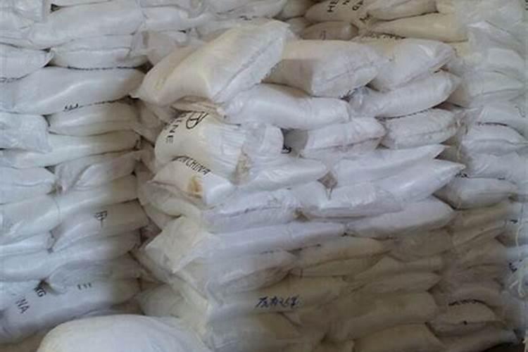 请问 氰氨化钙(肥料)是什么？啊？