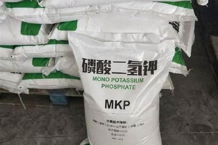 磷酸化氢钾喷施时可以沟施复合肥一起用吗