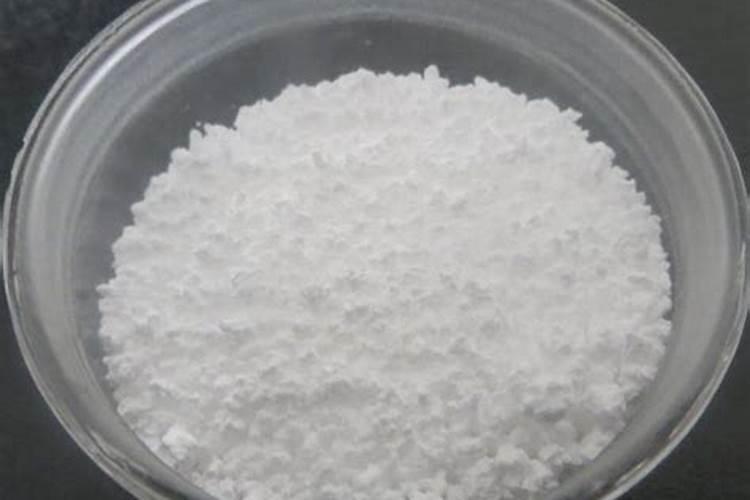 温室草莓果质较软用什么药能变硬？