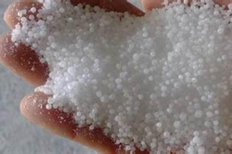 小麦追加尿素,什么方法能使肥料效果最好呢？