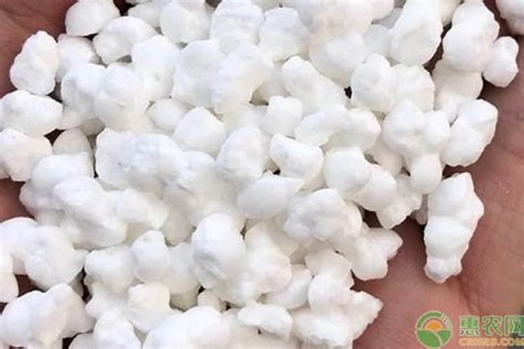 严重酸性土地用什么复合肥合适