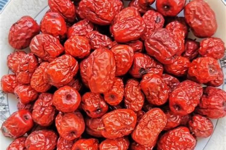 红枣果树发育时期应该注意哪些问题