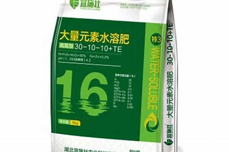 什么时候给草坪浇水最好