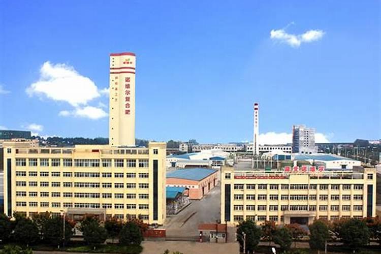 园林苗木用什么复合肥效果好 绿化树木施什么肥料最好