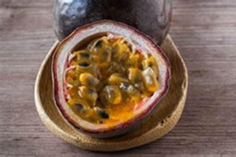 老家的土地特别的黏,这种土地适合种什么农作物？