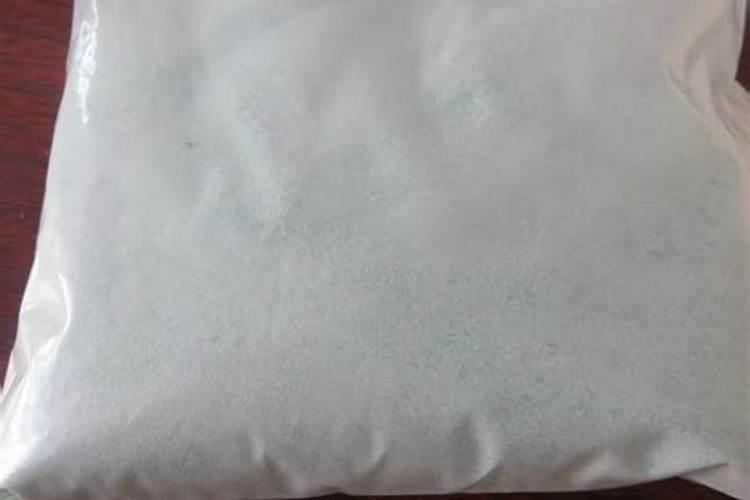 蓝莓用硫酸亚铁的方法