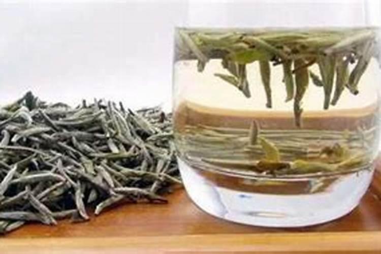 白荼施什么肥料最好？
