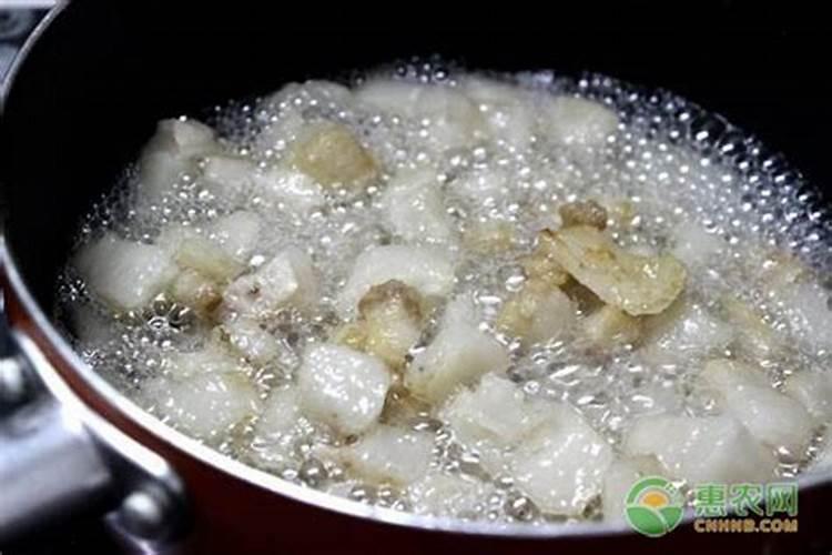 为什么猪油熬出来黑了