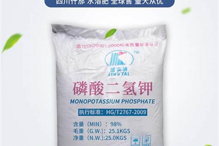 嘉多宝果树怎样浇水,施肥？