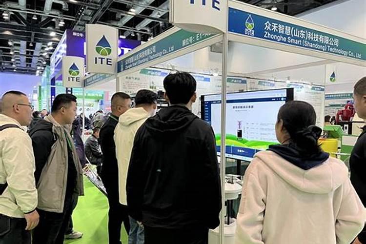 杨树用复合肥还是尿素好？
