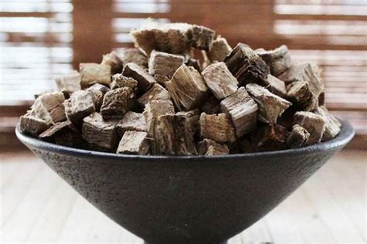 葛根下什么底肥料？