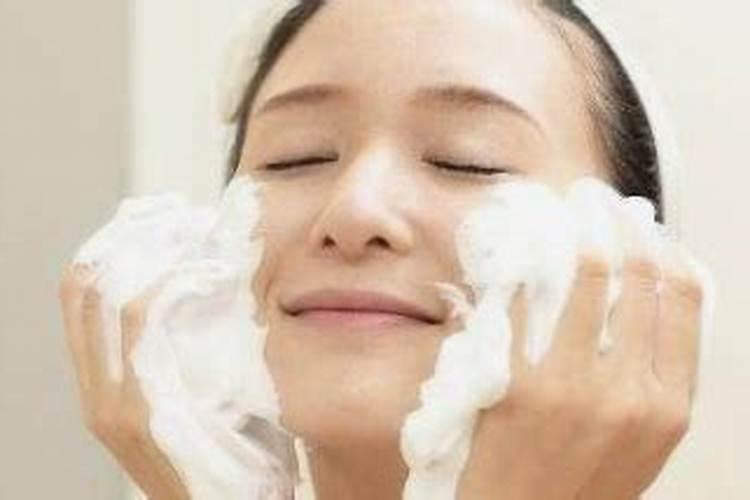生菜叶子大块烂是什么原因