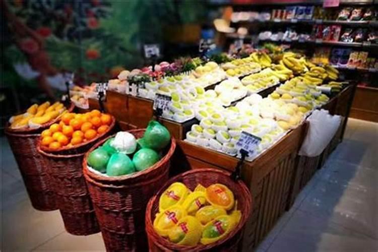 第一年葡萄小苗施什么肥(刚种葡萄苗用什么肥料长得快)