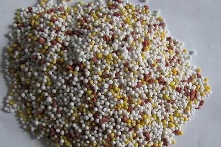 同样含量的肥料为赛价格不一样 有什么区别 谢谢各位了