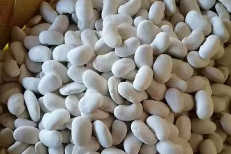 白芸豆花期可以打叶面肥吗？