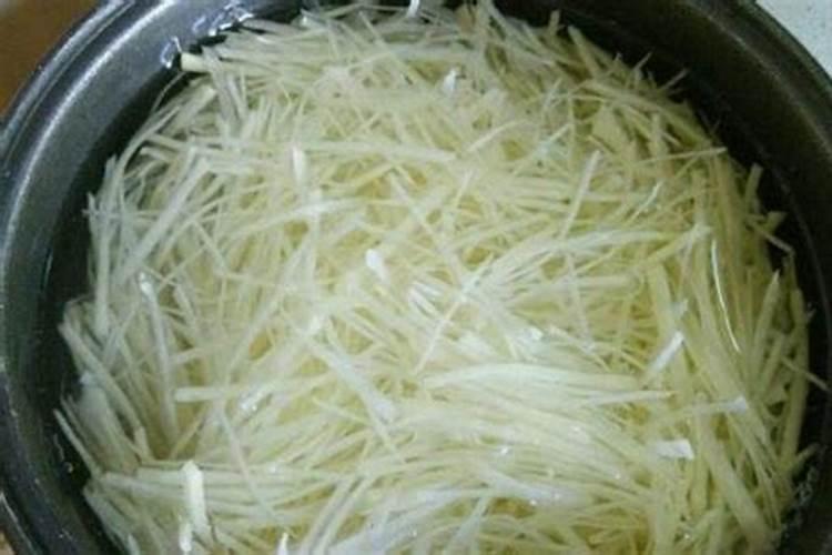 大家知道钼酸铵在作物起的效果吗