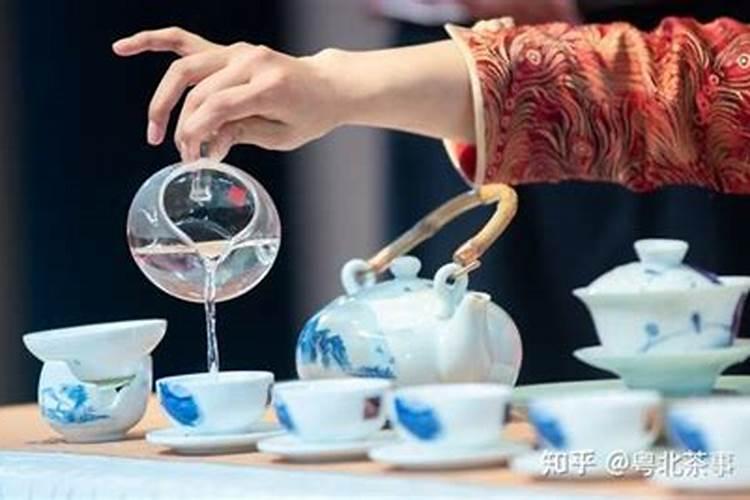 在虾蟹蛏混养的池塘肥水的重要性,如何进行肥水呢？
