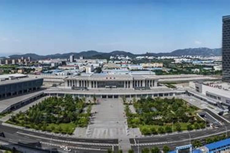 无土栽培水培管道种的韭菜和露地种植的韭菜有什么不一样,口感有什么不...
