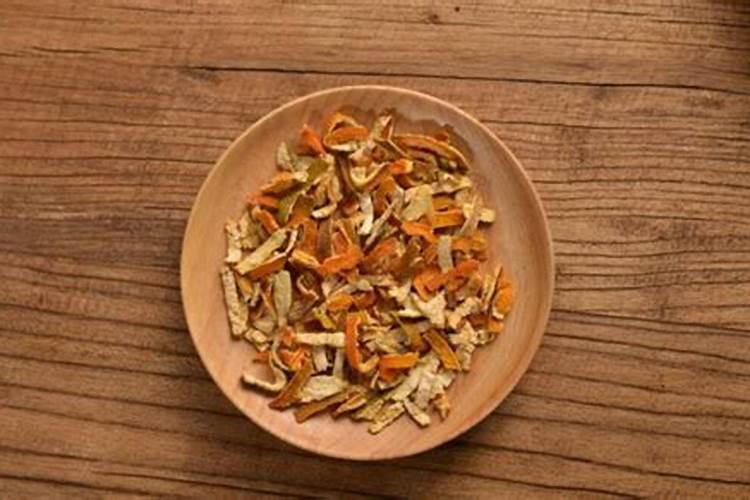 吃完的橘子皮不要丢,水里一泡成肥水,比5瓶营养液还还用!