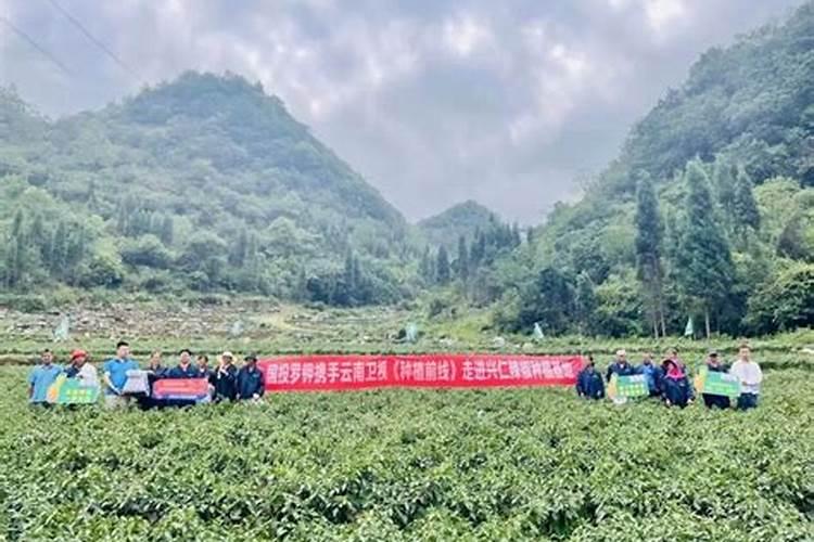 你见过穷人乍富后都做出哪些暴发户行为？