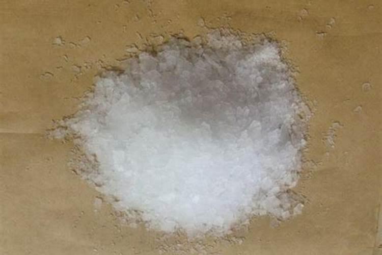 种植铁甲麒麟时,土壤应该施哪些肥料呢？
