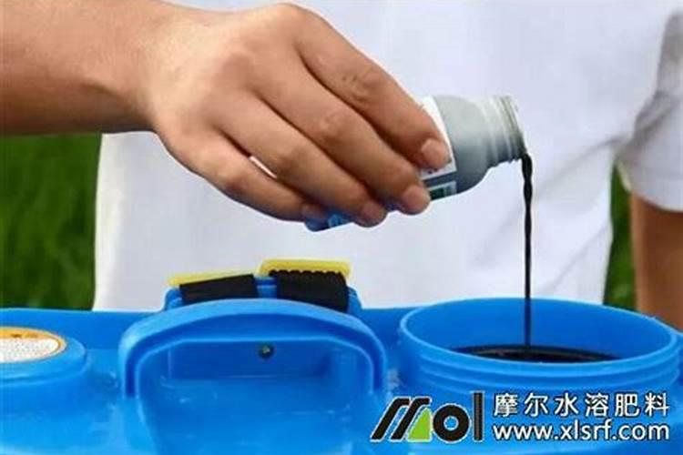 作为农资销售员如何跟客户推广公司的新产品？