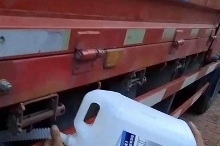 车用尿素可以给植物施肥吗 车用尿素能用在农作物上面做肥料吗