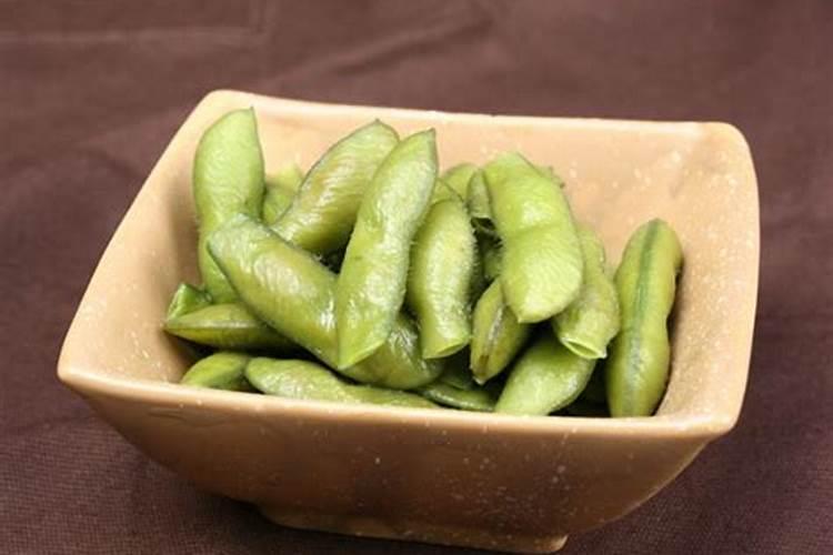 毛豆壳可以做肥料吗 可以晒干直接当肥料