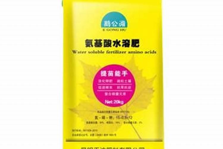 冬天会往花的叶子上喷水吗？