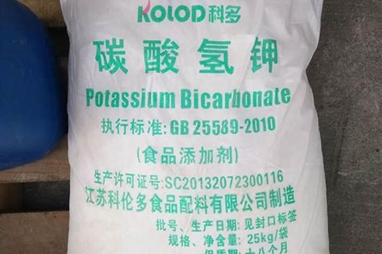 为什么草木灰是一种好钾肥？在施用时要注意什么问题呢？