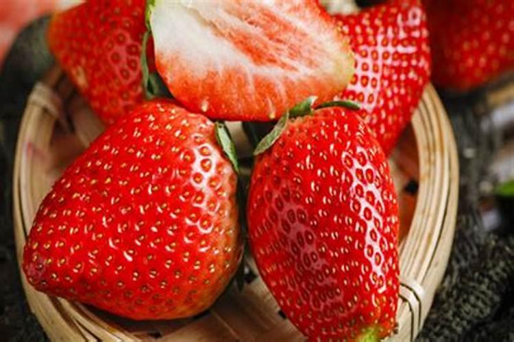 草莓缺钙冲施什么肥料