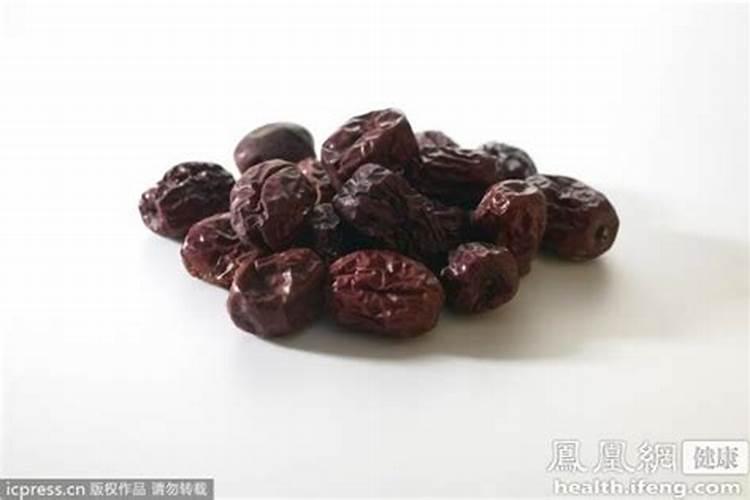 小麦初穗期可以施肥吗.？今年小麦种的晚,现在麦苗有点小,其它早的小麦...