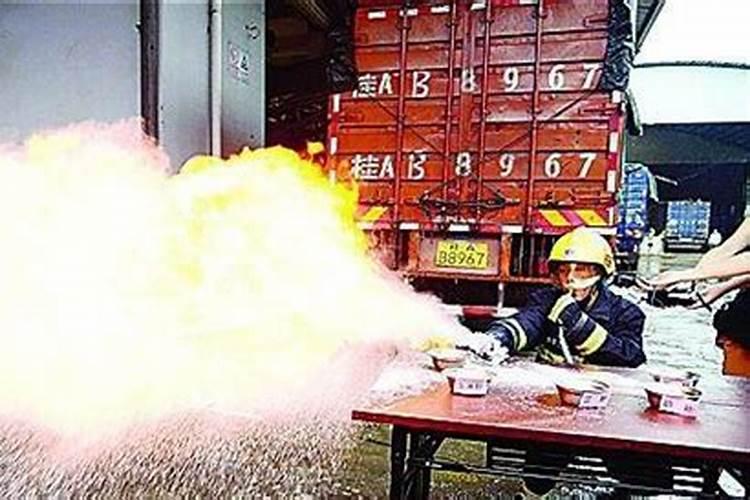 水溶性肥料生产方法 水溶性肥料施用方法