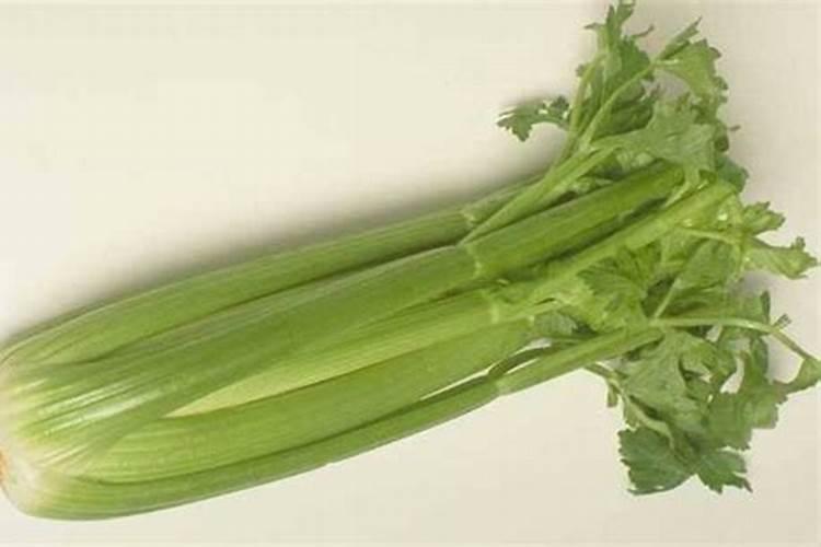 芹菜后期冲什么肥料好