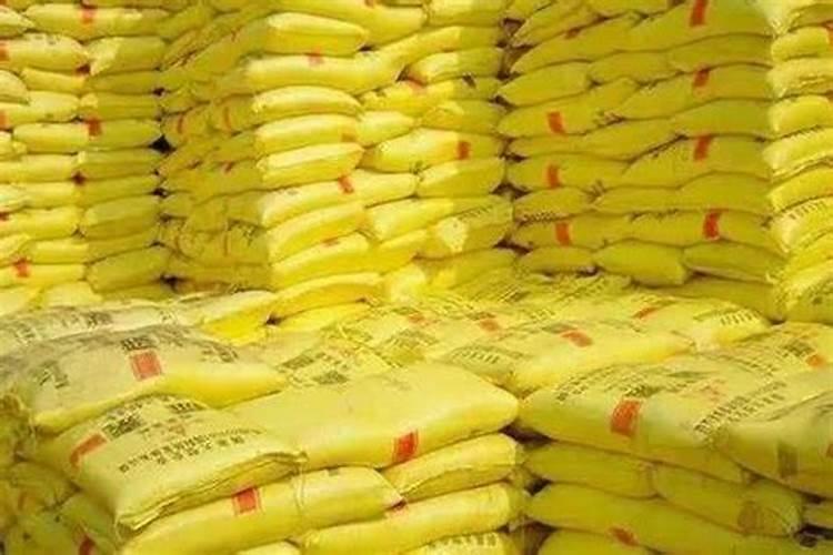 化肥业务员一般一年能销售多少啊？好做吗？