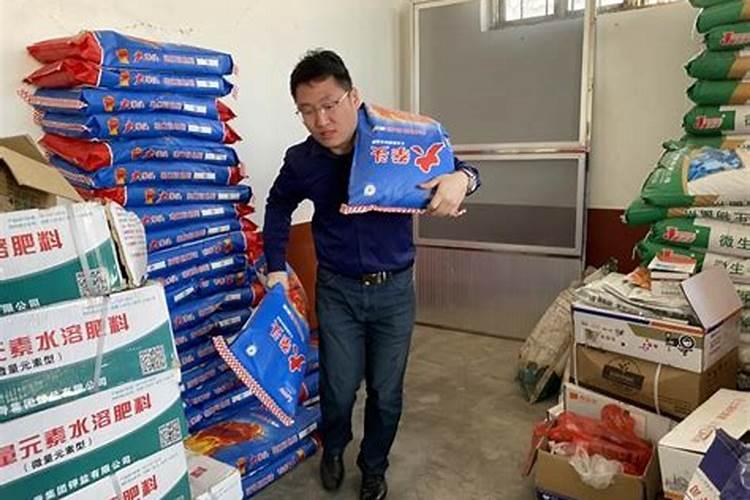 大元素颗粒水溶肥大拳头在甜瓜上怎么用？有用过的说一下使用方法吗？