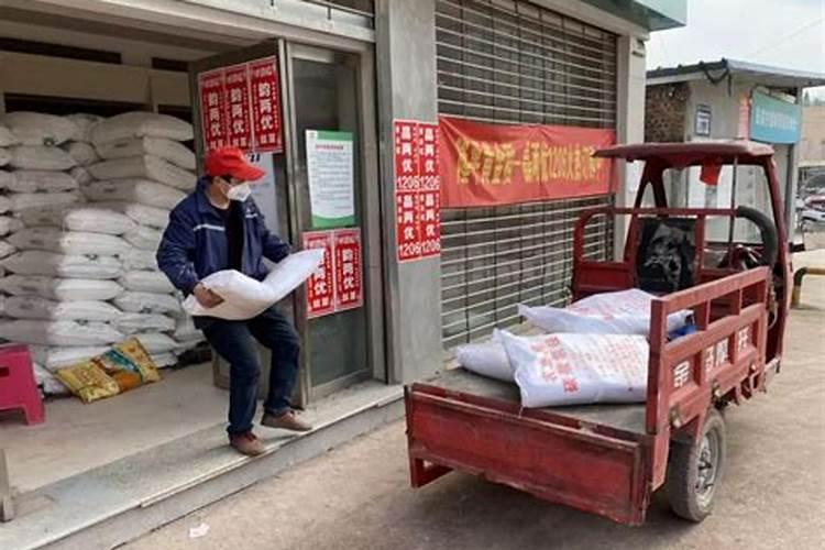 我是药品终端新手业务员~我想请问进药店这开场白怎么说啊~谢谢~!百度...