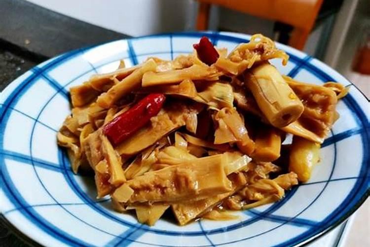 莴笋追肥是尿素好还是复合肥好 莴苣追肥有什么技巧