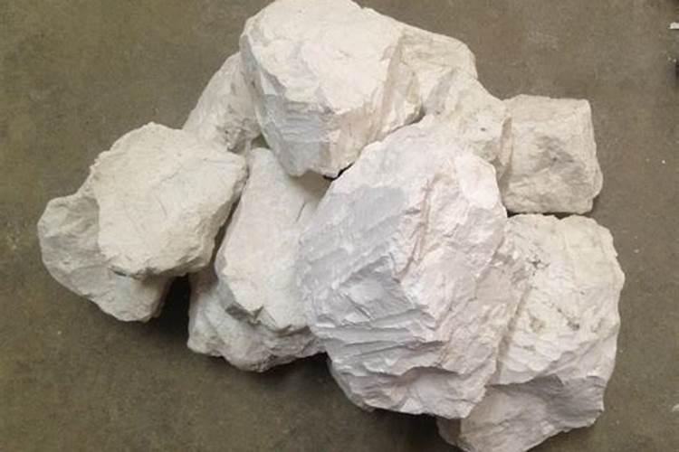 石灰粉能给果树当钙肥吗？