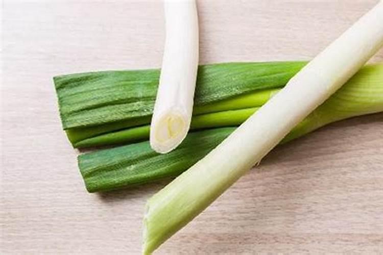 大葱叶面喷什么肥料好 用什么肥料长的快