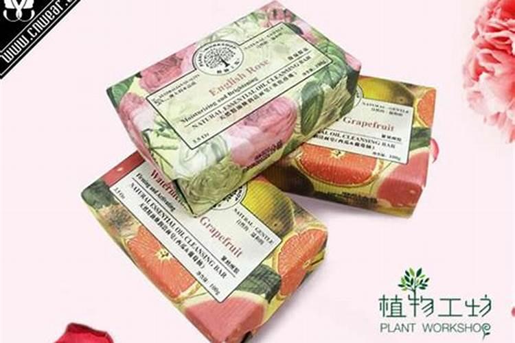 怎么辨别幸福树蔫了是水多还是水少？