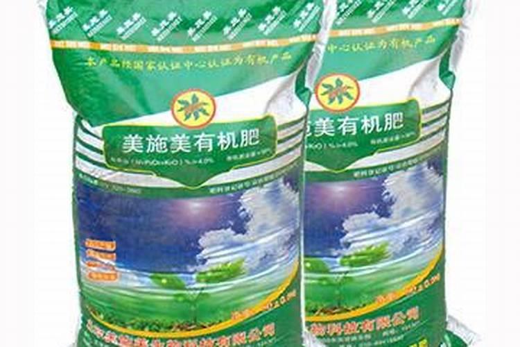 草坪施肥原则是什么？