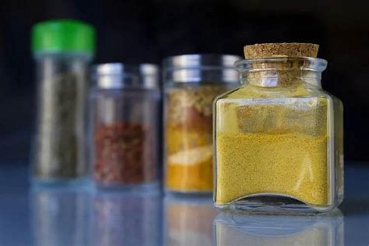 真皮为什么有股刺鼻味