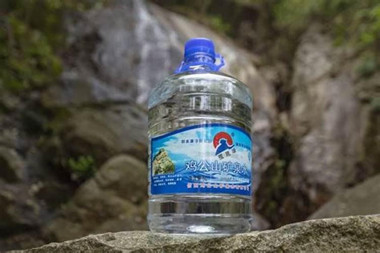 桶装冲施肥与袋装水溶肥的区别各自的优势？
