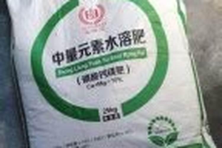 甜菜尿素一亩用多少斤