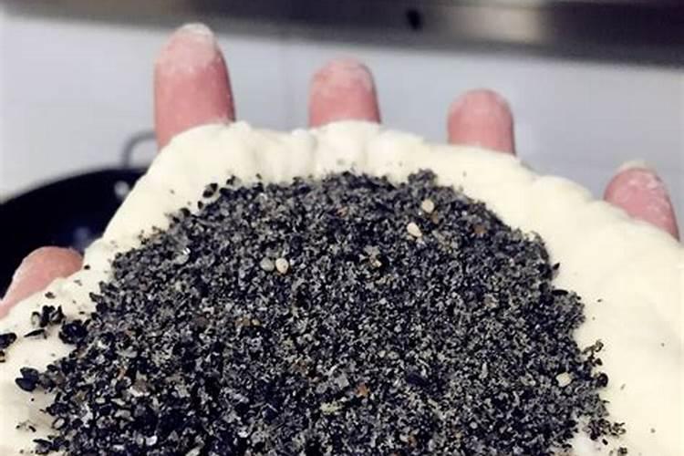 芝麻饼怎么做花肥 怎么用芝麻饼做花肥