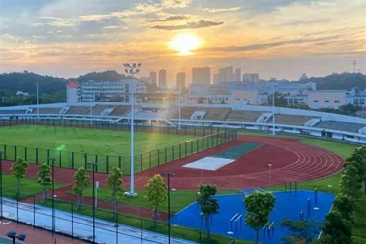 昆明有多少所高中？