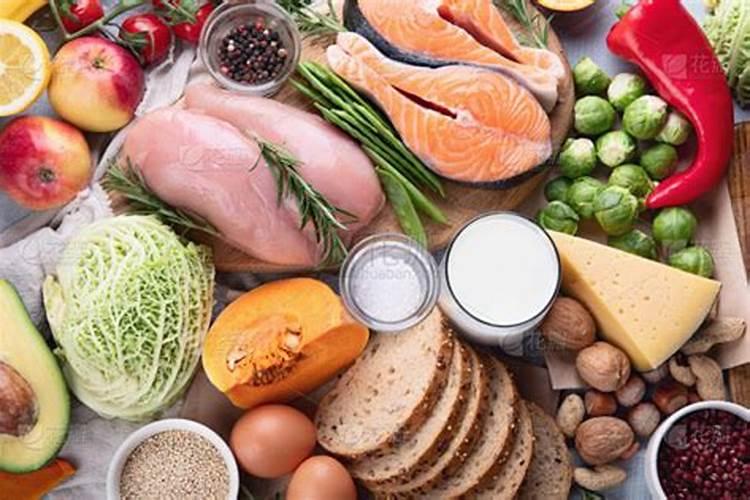 食物蛋白质的生物学效价最高和最低的是？玉米,鸡蛋,黄豆,鱼,大米。