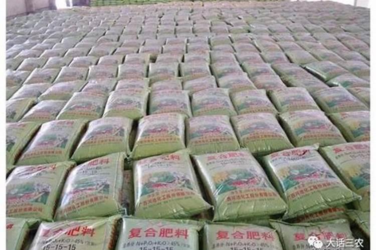 种菜用二胺好还是复合肥好？